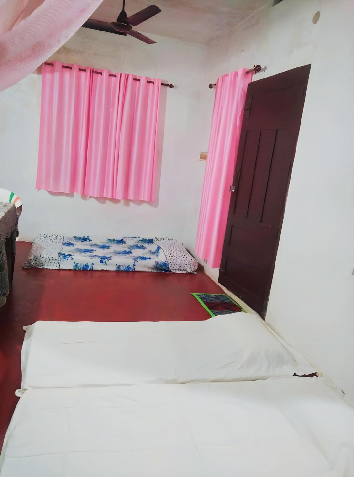 Thachattu Homestay Vaikom Luaran gambar